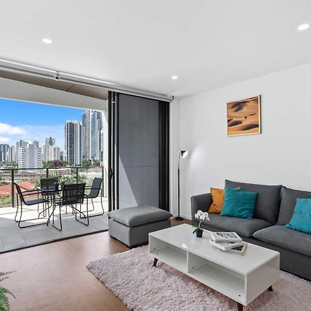 Peninsular Gold Coast Aparthotel Exterior photo